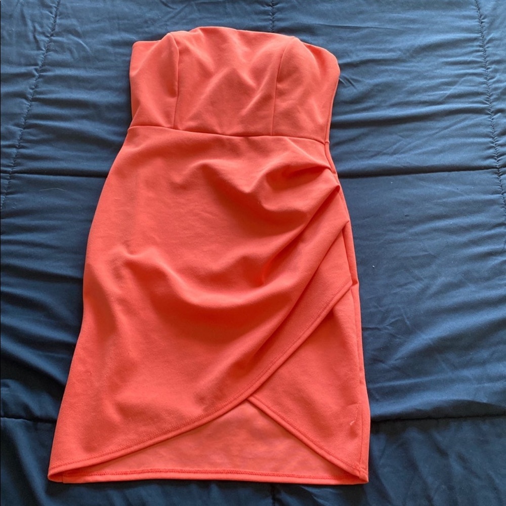 Dress - Picture 1 of 2